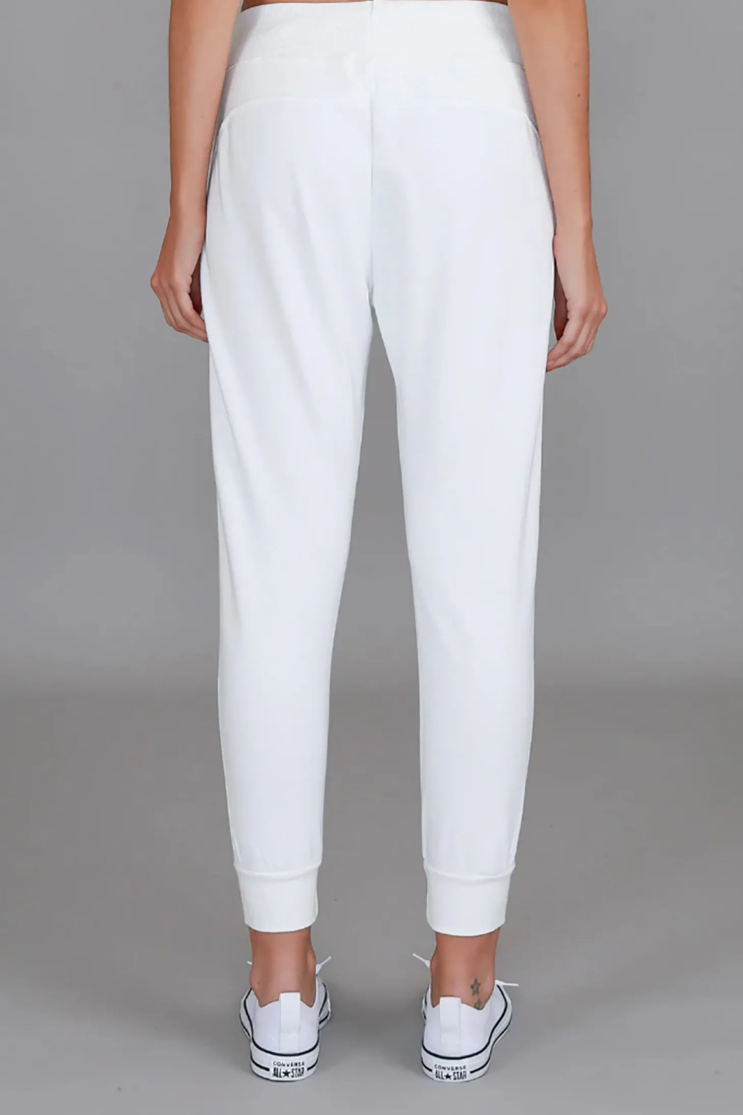 Byron Jogger - White - RD1