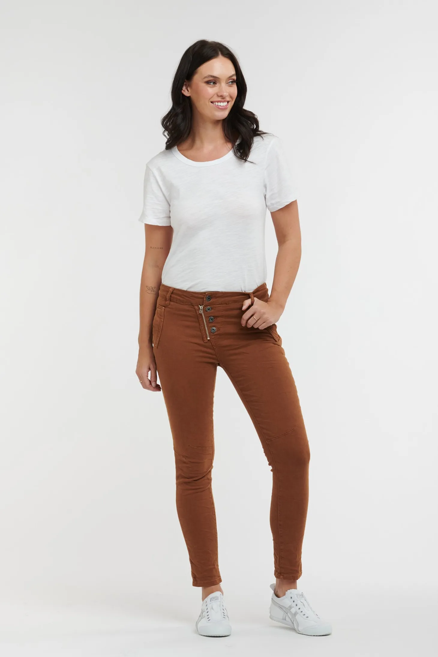 Classic Button Jeans - Brick - IS10
