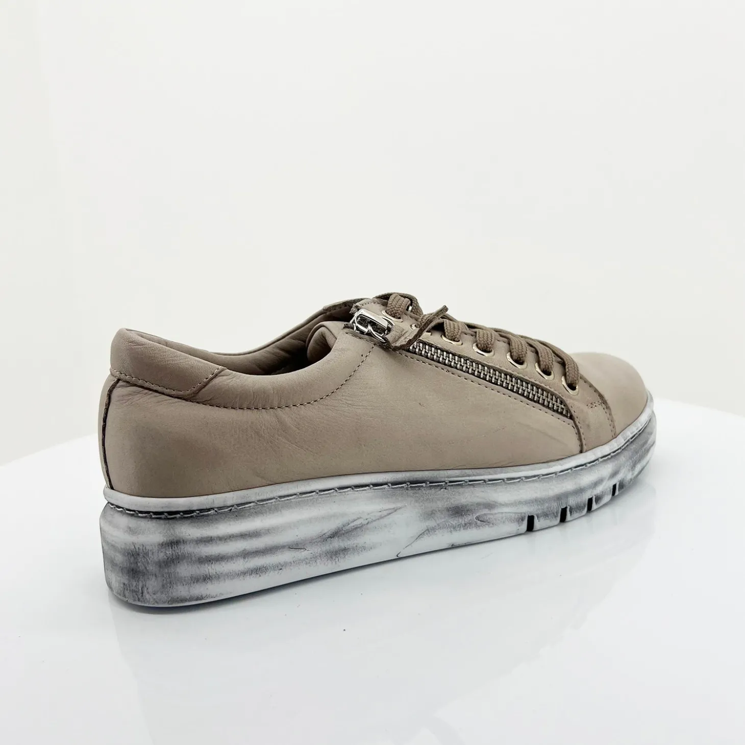 Dark Stone Tatter Leather Sneaker - RS3