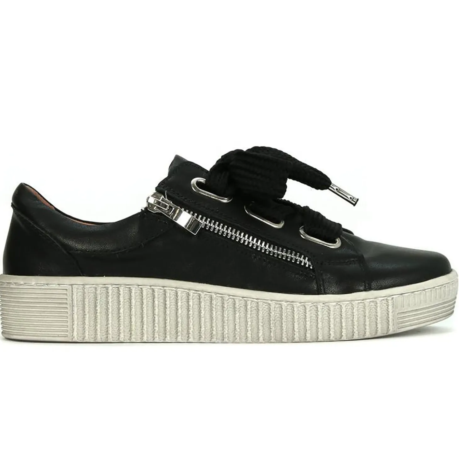 Jovi Leather Sneaker - Black - ES8