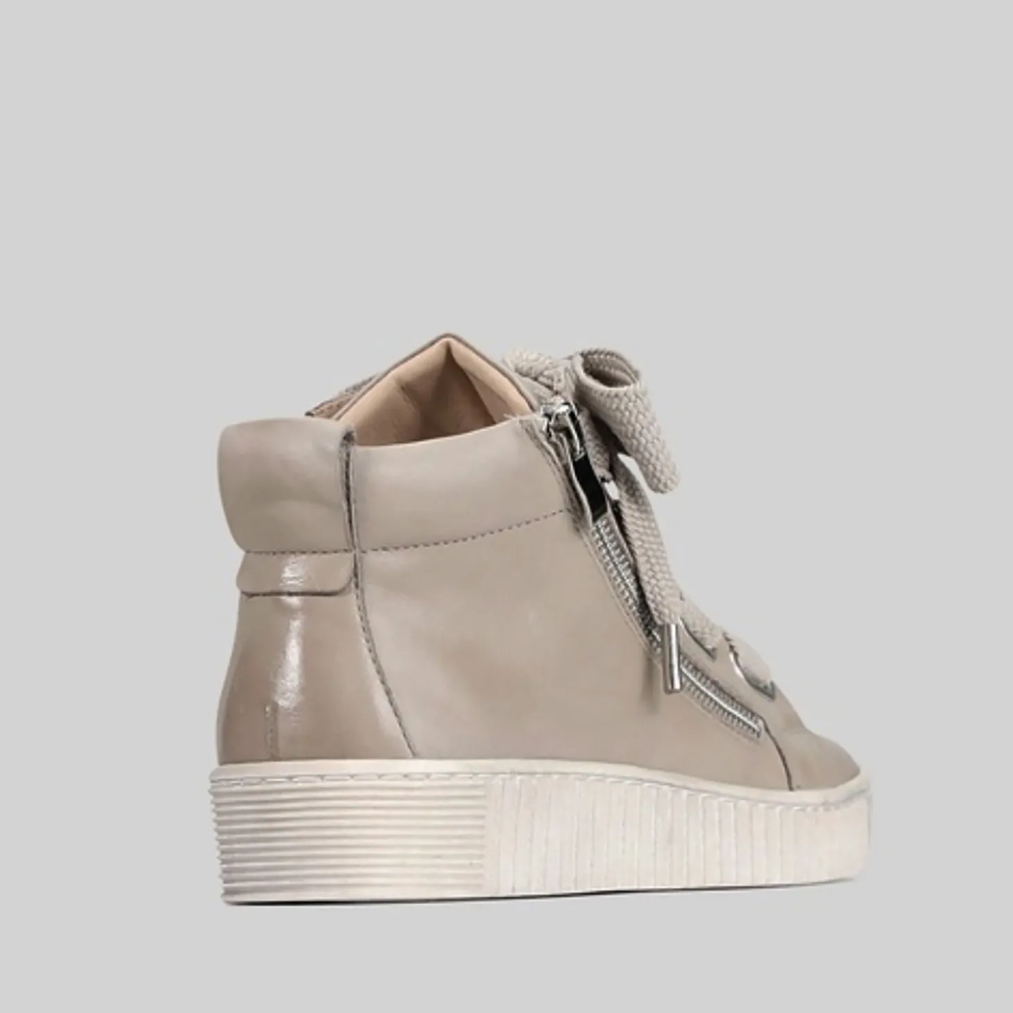 Joyous Leather Sneaker - Stone - ES7