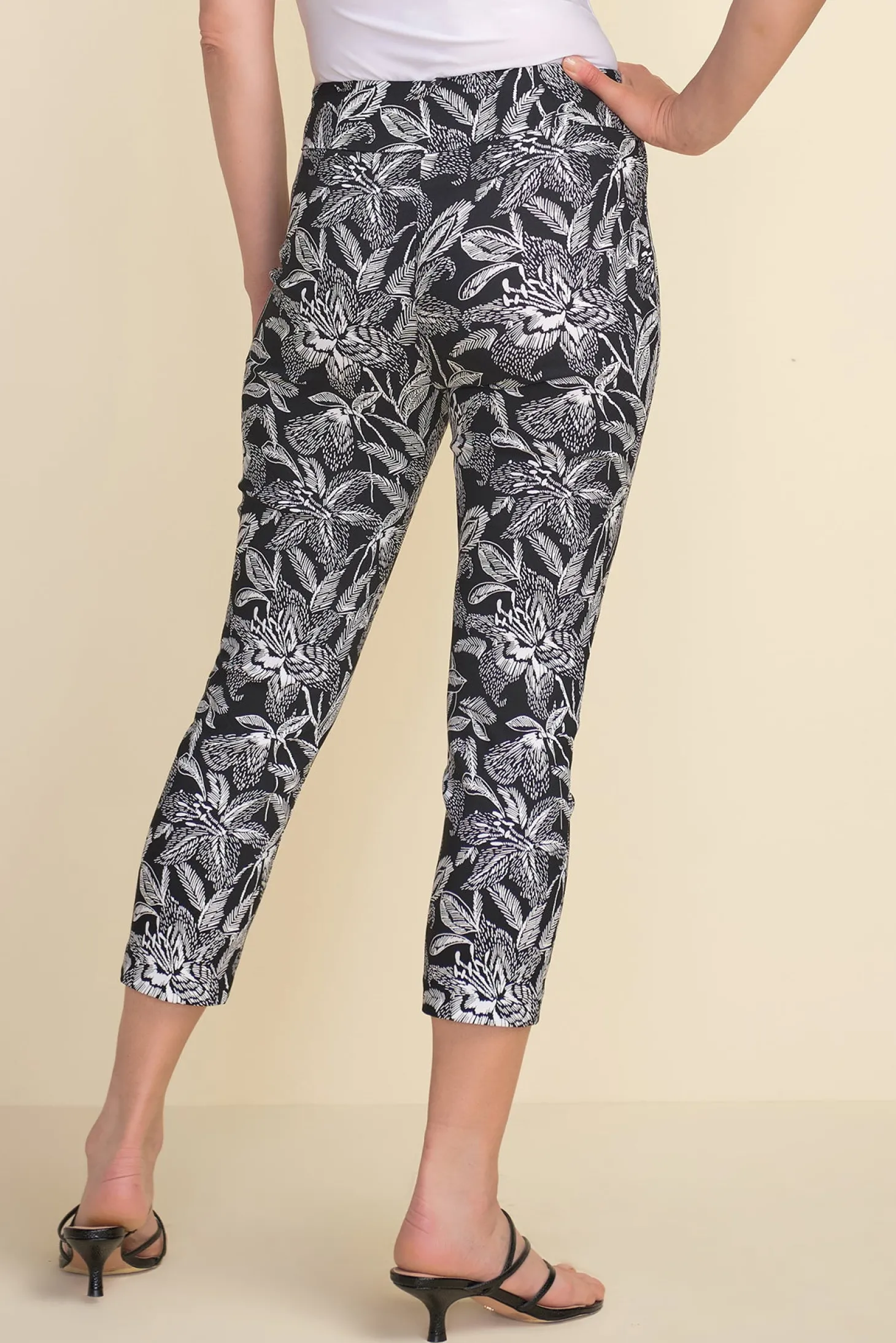 Lydia Floral Crop Pants