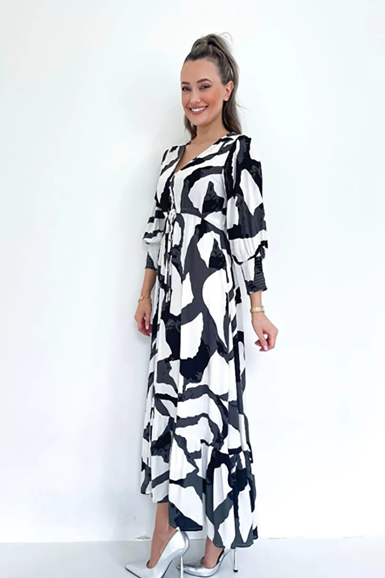 Monique Maxi - Watermark - SO2