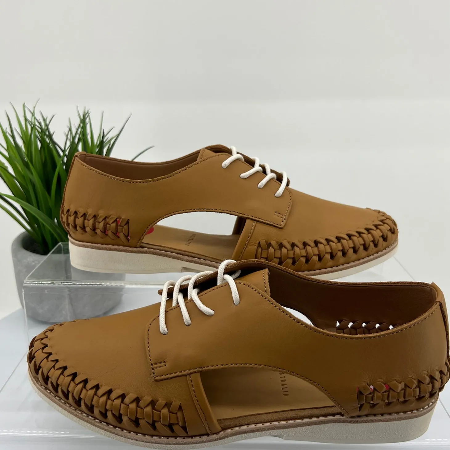 Sidecut Woven Shoe | Soft Tan | RO9