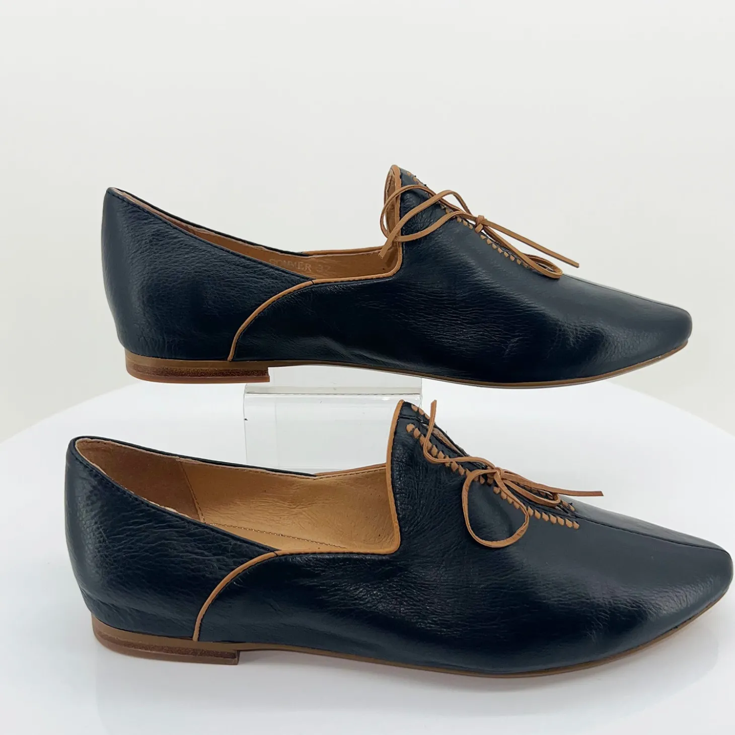 Sommer Flats - Navy & Tan - TE12