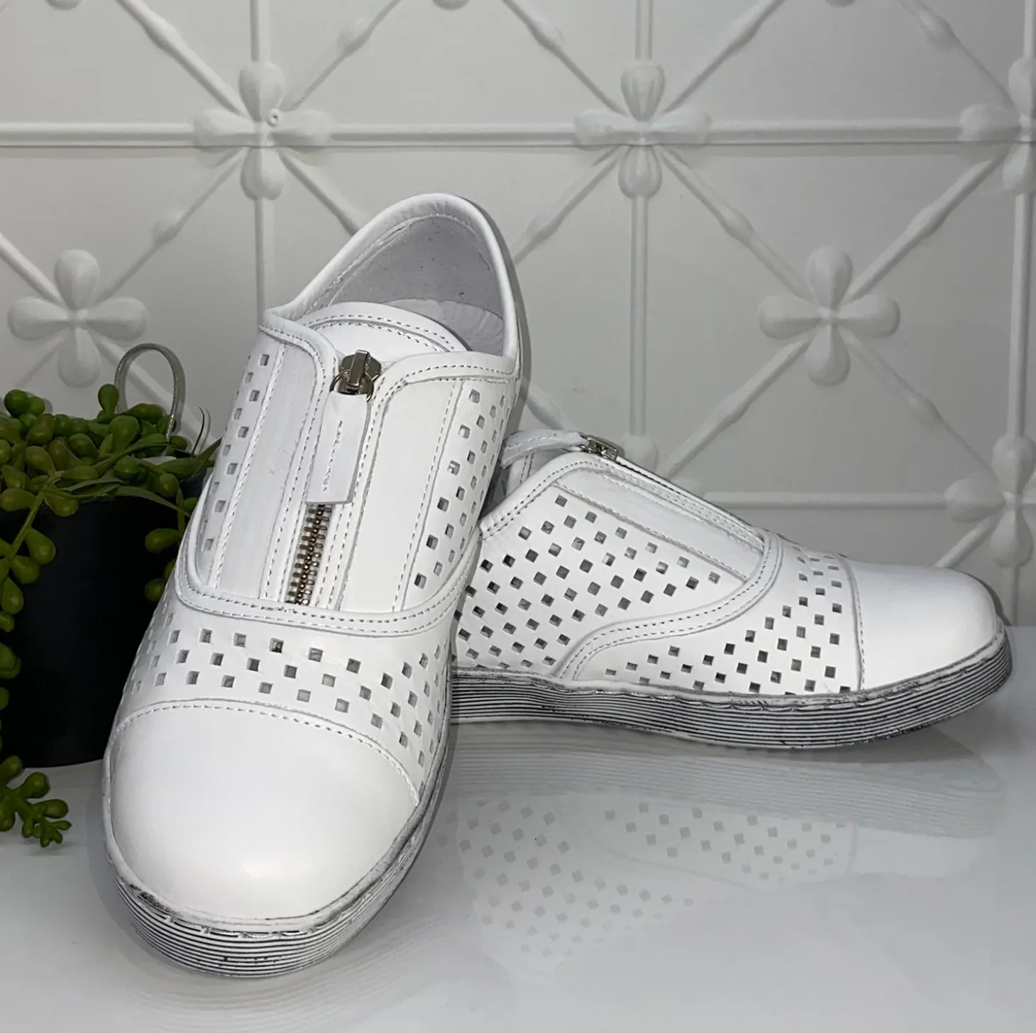 Tani Zip Leather Sneaker | White | RS7